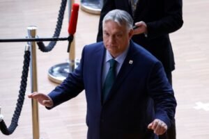 PM húngaro quer cessar-fogo na Ucrânia para paz