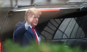 Trump aposta nos jovens e Estados-chave ao escolher senador de Ohio como vice
