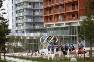 Brasileiro detido por pilotar drone na Vila Olímpica em Paris