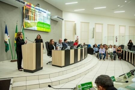 Secretária apresenta ações e investimentos na Educação em Boa Vista