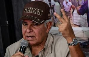 Novo líder do Panamá enfrenta desafios econômicos e migratórios