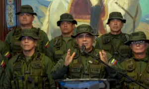 Forças Armadas da Venezuela mantêm fidelidade a Maduro