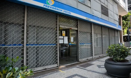 Estagiário do INSS é detido por fraude de crédito em Salvador