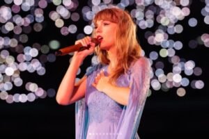Taylor Swift apresenta show; CIA confirma plano terrorista de massacre.