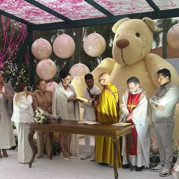 Zezé Di Camargo faz casamento surpresa para Graciele Lacerda em chá revelação 3 Zezé Di Camargo faz casamento surpresa para Graciele Lacerda em chá revelação