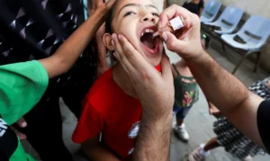 Vacinação contra poliomielite interrompe combates em Gaza