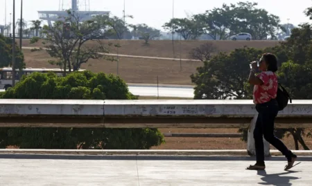 Inmet alerta baixa umidade em 15 estados + DF