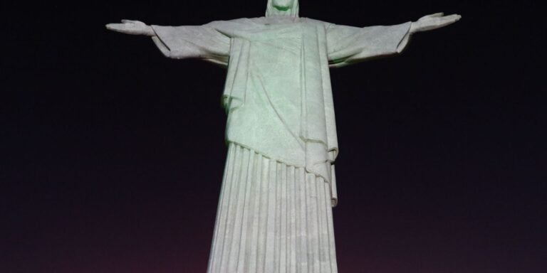 Novo título: Cristo Redentor: o principal destino turístico internacional de 2024