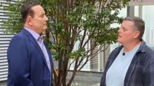 Roberto Cabrini faz entrevista exclusiva com Sandrão, ex de Suzane von Richthofen