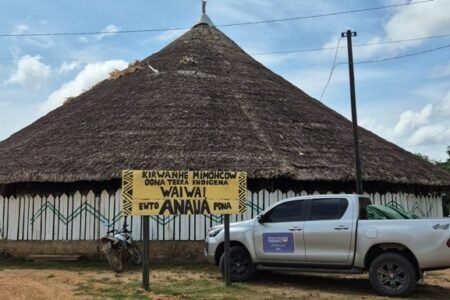 Justiça Eleitoral realiza primeiro atendimento na Terra Indígena Wai-wai, na Comunidade Aldeia do Rio Anauá Justiça Eleitoral realiza primeiro atendimento na Terra Indígena Wai-wai, na Comunidade Aldeia do Rio Anauá