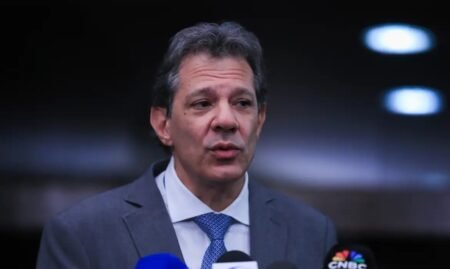 Haddad mira armas dos EUA Haddad mira armas dos EUA