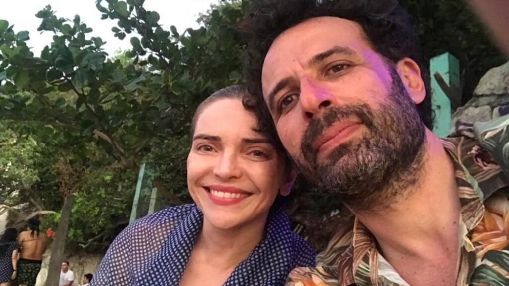 César Ferrario, marido de Titina Medeiros, relata últimos momentos da atriz: ‘Ela foi tranquila’